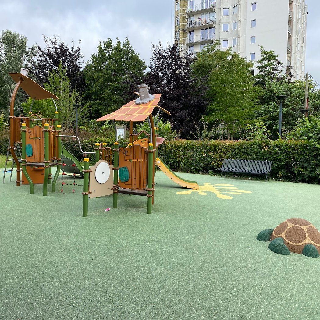 Aire de jeux des Hauts bâtons 1